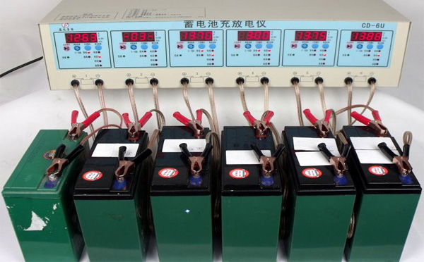 舊蓄電池怎么修復(fù)