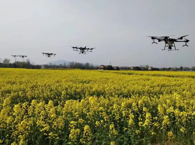無人機電池與無人機在農業植保方面的發展歷程