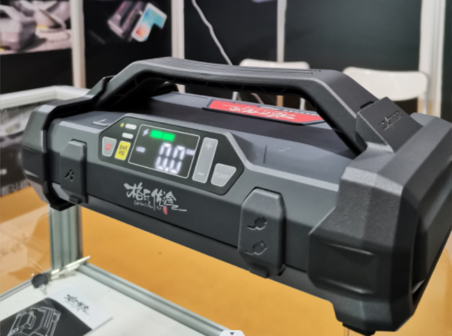 格氏優(yōu)途汽車應(yīng)急啟動電源帶氣泵 lokithor